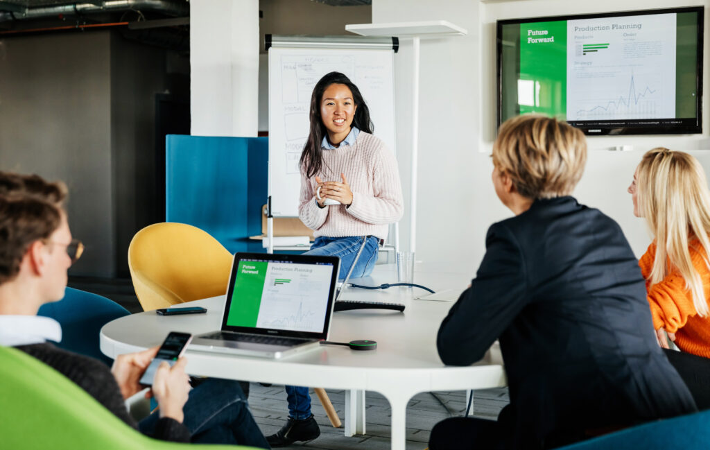 Brochure- Crestron Airmedia Connect Adaptor.pdf-image-004